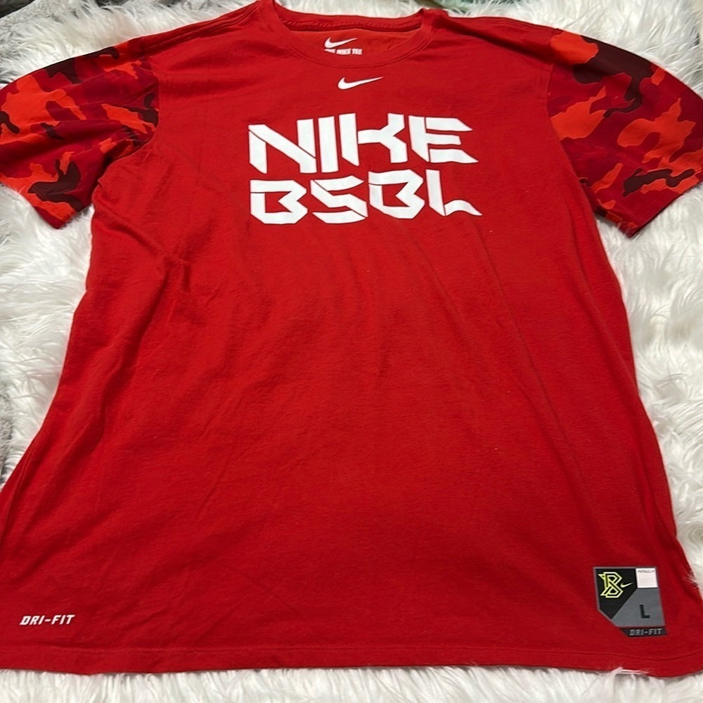 THE NIKE TEE DRI-FIT BSBL RED SZ L
